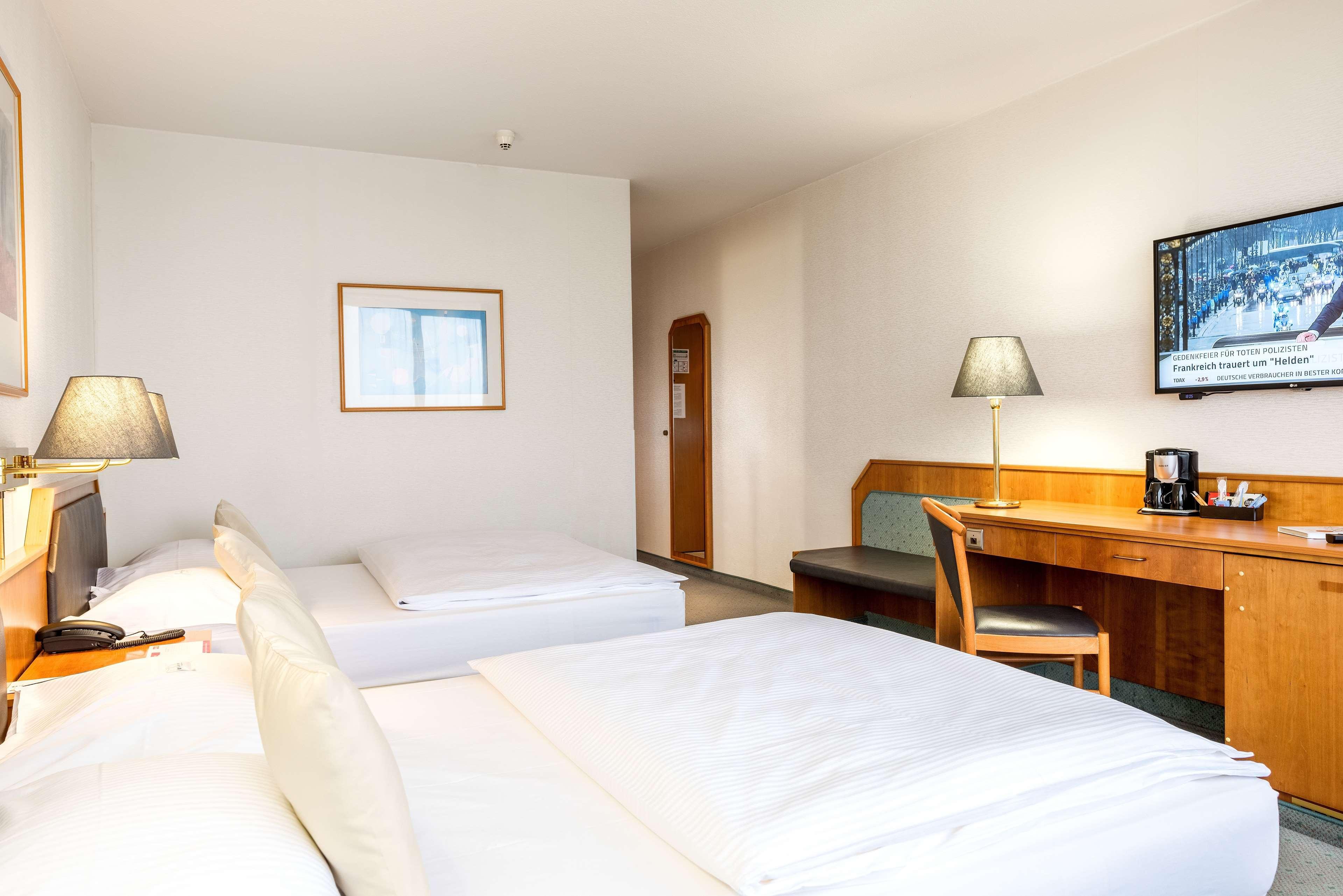 Leoso Hotel Ludwigshafen Dış mekan fotoğraf