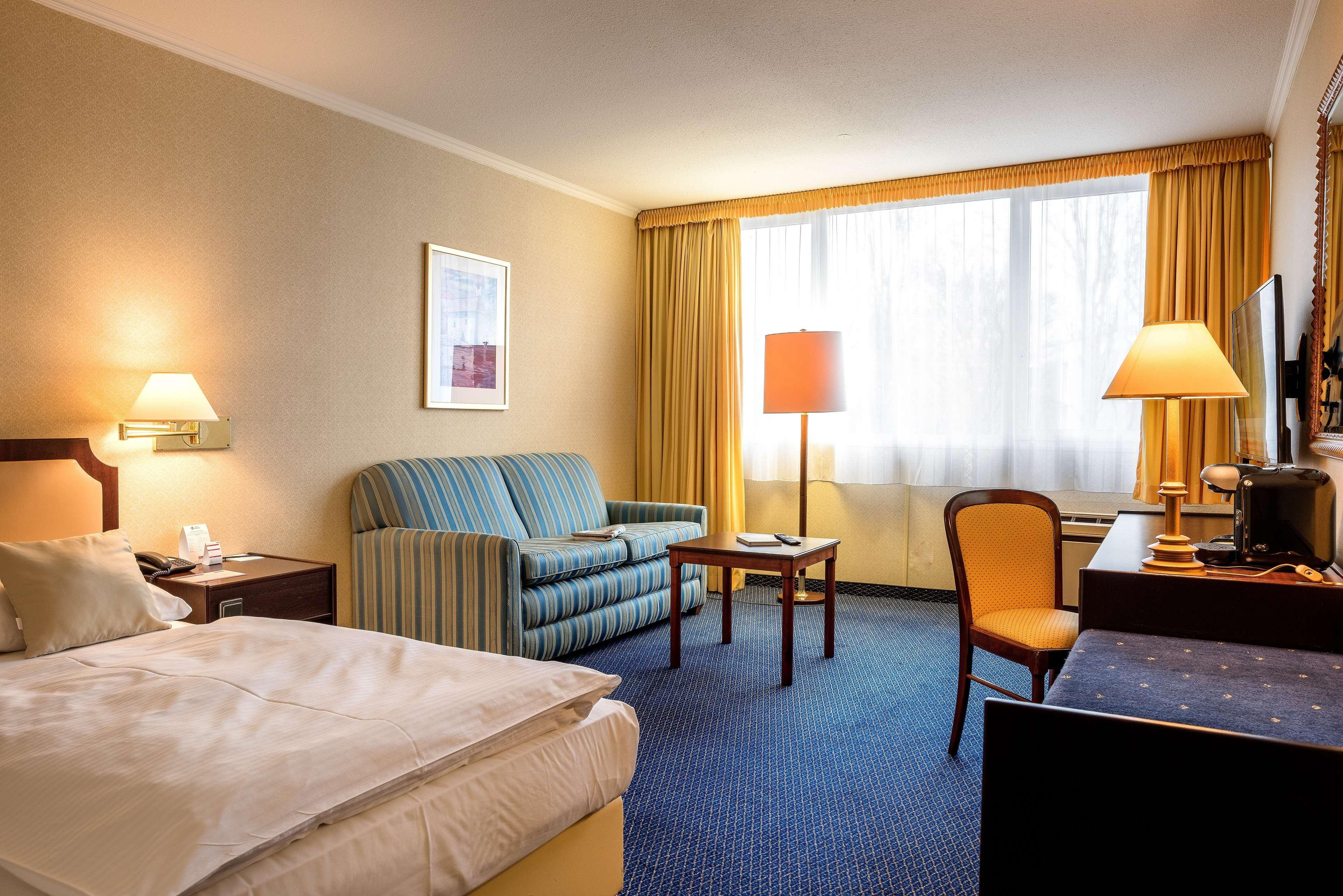 Leoso Hotel Ludwigshafen Dış mekan fotoğraf